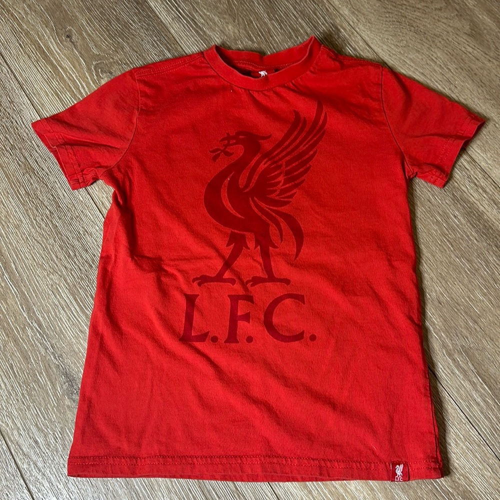 Official LFC Liverbird T-shirt - Sz 7-8